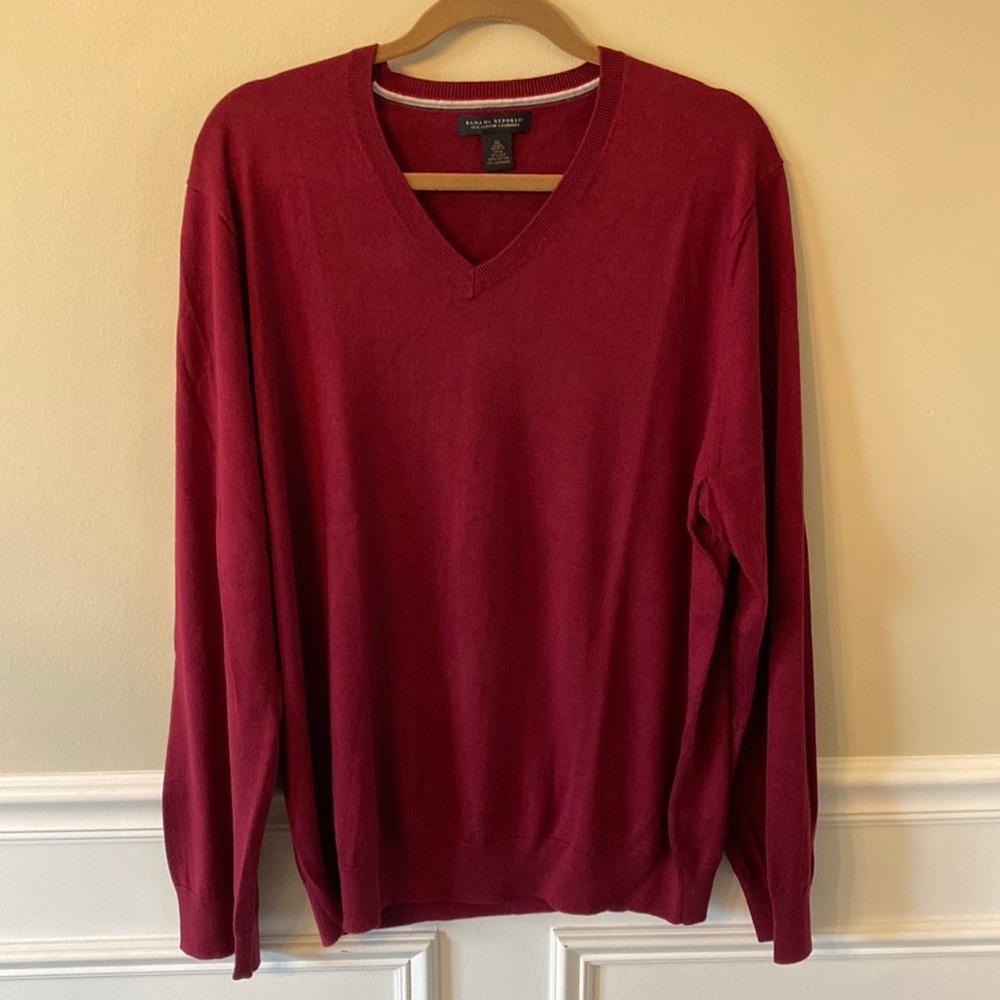 Banana Republic burgundy silk & cashmere v-neck sweater Extra Large